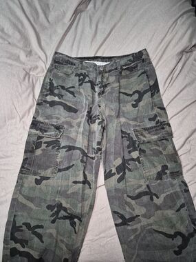 Women's Green Camouflage Cargo Pants